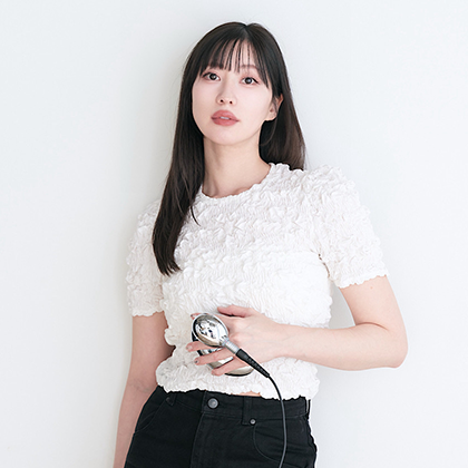 赤根 絢香 写真